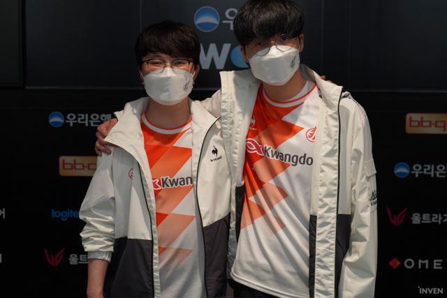 烁着坚定和 烁着坚定和