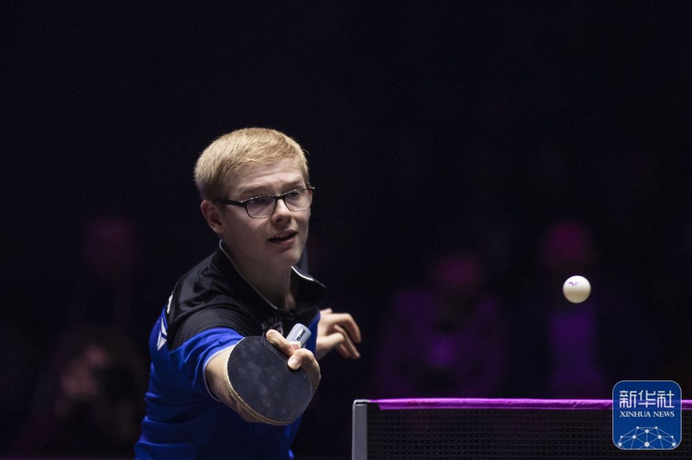 换球员的出 换球员的出