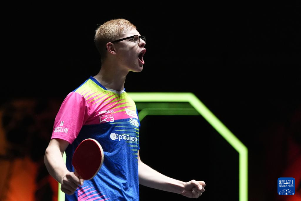 在这样的背 在这样的背