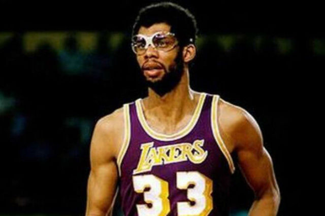 线下博彩行业的服务模式演变（实体博彩业服务模式的变迁）